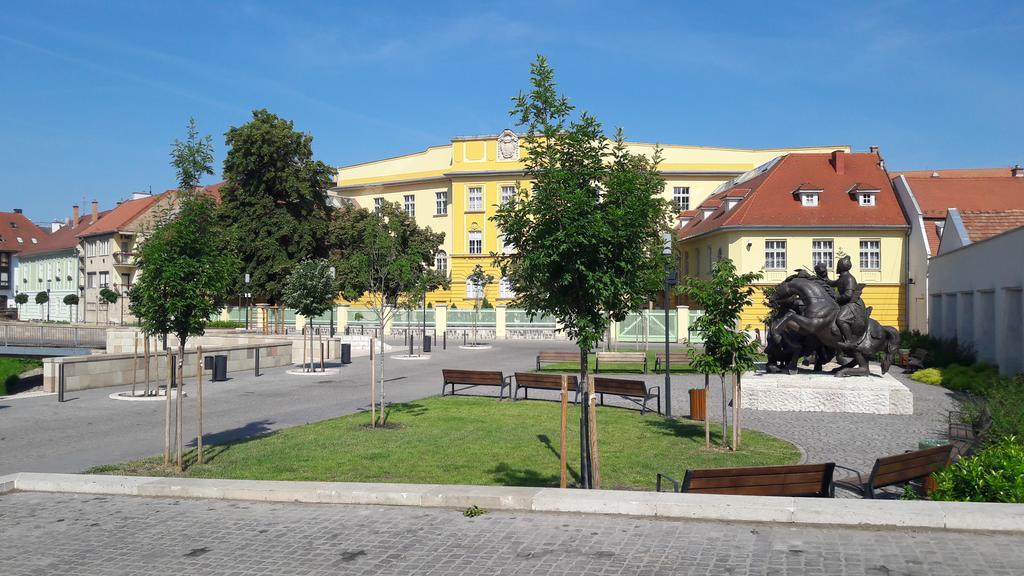 Orchidea Apartman Eger Bagian luar foto